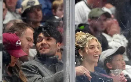 Puka Nacua addresses dating rumors after rinkside Kings game appearance