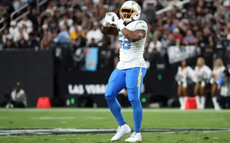 Khalil Mack Rejoins Chargers, Aims for Long-Awaited Playoff Victory