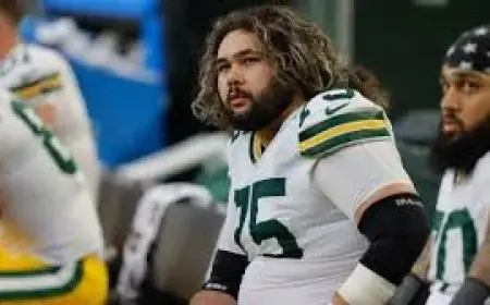 Sean Rhyan extension locks in Packers center plans before free agency