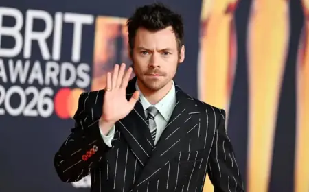 Harry Styles Joins Ryan Gosling for Surprise ‘SNL’ Appearance