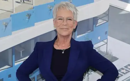 Jamie Lee Curtis Impresses Fans with Stunning Lingerie Photo