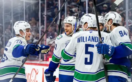 Erik Karlsson Sets Up Two Power-Play Goals in 5-0 Win