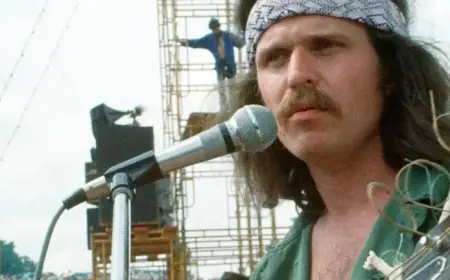 Woodstock Icon Country Joe McDonald Passes Away at 84