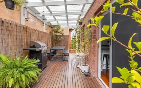 Charity Triumphs Over Five First-Time Buyers at $955,000 Melbourne Auction