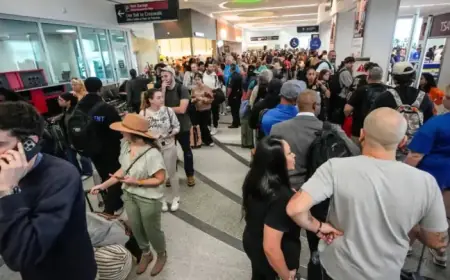 DHS Funding Cuts Cause Long TSA Lines at Houston, New Orleans Airports