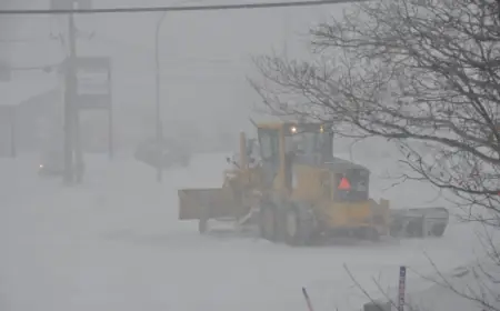 Environnement Canada Issues 20–40 cm Snow Warning as Transport Disruption Risk Persists