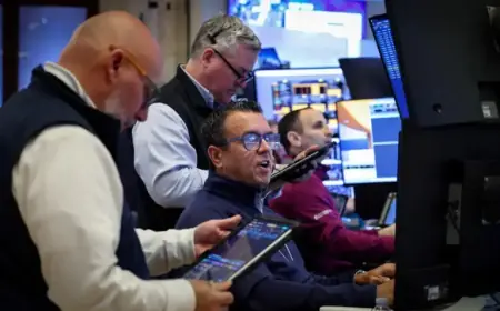 Must-Know Insights for Canadian Investors Before Markets Open