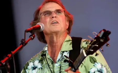 Country Joe McDonald, Vietnam War Protest Singer at Woodstock, Dies at 84