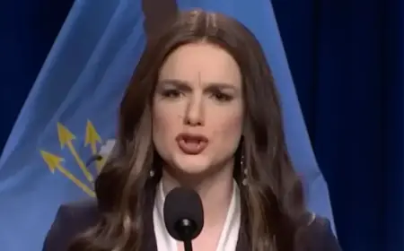 SNL Sends Brutal Farewell to Kristi Noem, Reassigns Her ‘Under the Bus’