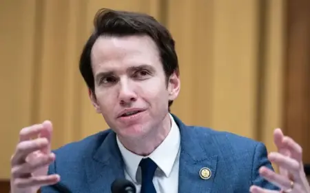 Kevin Kiley Quits GOP, Threatens Johnson’s Majority as Independent