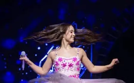 Laufey in arenas signals jazz-pop crossover and fan-driven spectacle for Gen Z