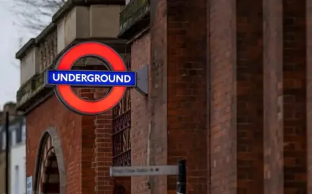 Victoria Line and Multiple Underground Routes Disrupted as Rush Hour Unfolds
