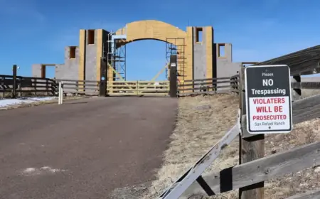 US Investigators Search Epstein’s New Mexico Ranch in Crime Probe