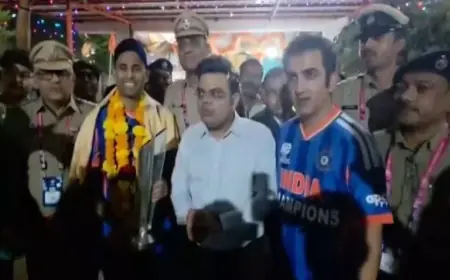 Kirti Azad Sparks Heated Debate: Temple Trophy Visit Prompts 5 Political Questions