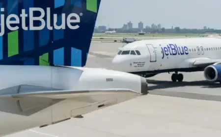 F.A.A. Temporarily Halts JetBlue Flights Due to System Outage