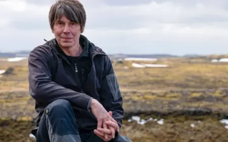 Professor Brian Cox and ‘Panicked’ Broadcaster Calls over Possible Alien Contact after a Live Stargazing Moment