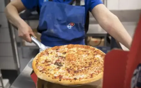 Domino’s Pizza Halts Acquisition Plans Amid Delivery Decline
