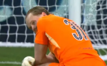 Kinsky Subbed After 15 Minutes: A Young Keeper’s Humiliating Night at the Metropolitano