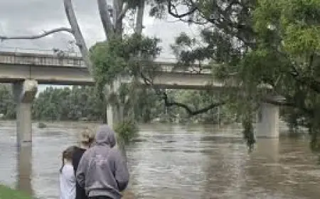 Bundaberg Floods: River Forecast to Peak as City Faces Potential Isolation