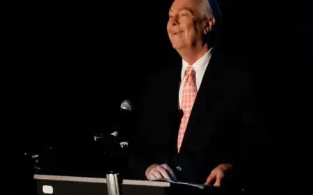 Bill Kurtis Departs NPR’s ‘Wait Wait… Don’t Tell Me!’