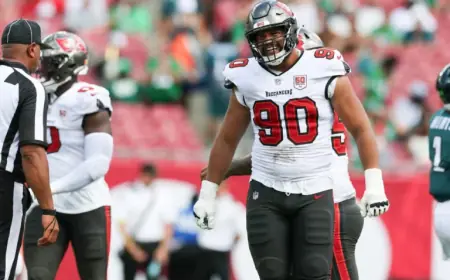 Logan Hall’s Texans deal vs. his Buccaneers run: what the numbers show