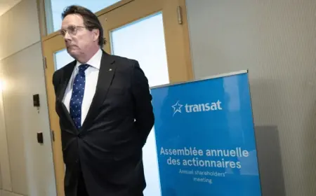 Air Transat Pierre Karl Péladeau Loses Board Fight as Shareholders Back Company Slate