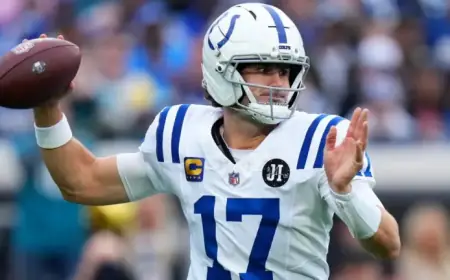 Colts’ First Offer to Daniel Jones Matches Sam Darnold’s Deal Range