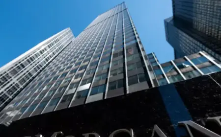 JPMorgan Tightens Private Credit Lending as $33 Billion Fund Faces Redemptions