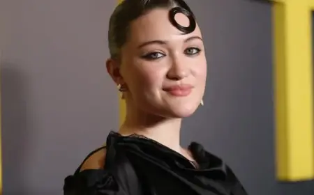 Isa Briones Joins Broadway with ‘Just In Time’