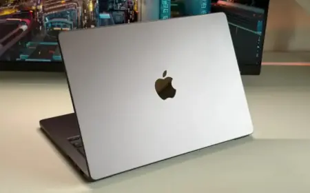 Apple MacBook Pro 14 Review: M5 Max Faces Throttling and Performance Challenges