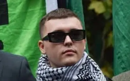 Kneecap rapper Mo Chara walks free as judges reject CPS appeal