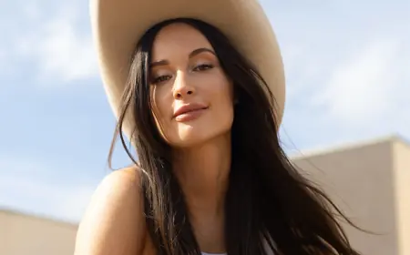 Kacey Musgraves Announces Sixth Album 'Middle of Nowhere,' Drops "Dry Spell" Today