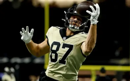 Foster Moreau set to join Texans, signaling a tight end depth push