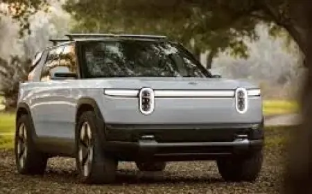 Rivian’s R2 hype lifts shares, while key assumptions remain untested