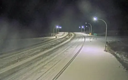 Kamloops drivers face icy roads as Coquihalla Weather forces travel warnings