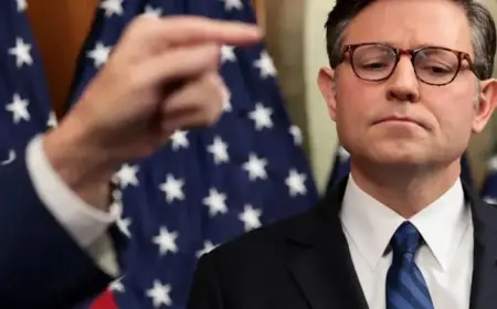 Republicans Face Midterms with Fragile Bid for Unity