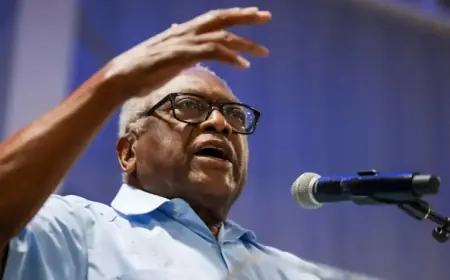 Rep. Clyburn, Former Top House Democrat, Announces Reelection Bid