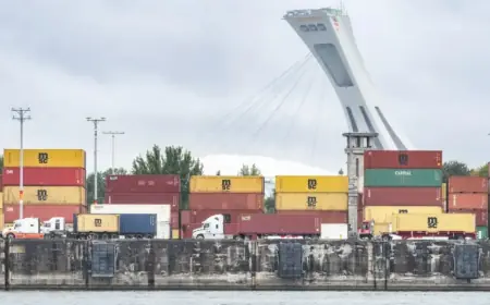 Canada’s January Trade Deficit Grows to $3.65 Billion on Auto Sector Slump