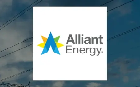 Alliant Energy: Analyst Cuts vs. Target Hikes reveal a split outlook