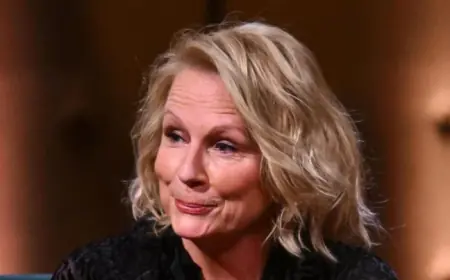 Jennifer Saunders’s story sets Claudia Winkleman and her new chat show apart