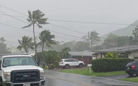 Hawaii Kona Storm Live Update: 132,000 Without Power Statewide as High Wind Warning Runs Through Sunday