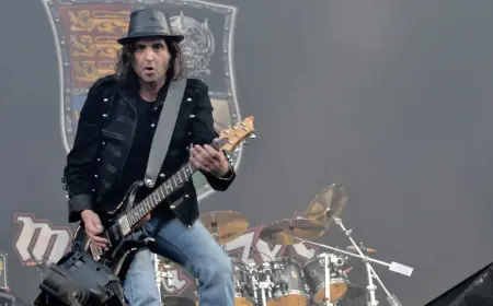 Phil Campbell Motorhead Pontypridd Death Sparks Tributes