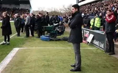 Dowman Arsenal Hold Off Mansfield As Eze Stuns Stags In FA Cup Test