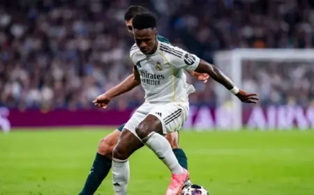 Real Madrid – Elche C. F. at the Bernabéu Triggers Lineup Changes as Arbeloa Faces 10 Absences