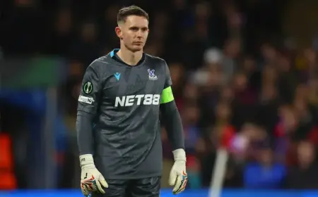 Dean Henderson Absence At Crystal Palace Leaves Walter Benítez To Make Premier League Debut