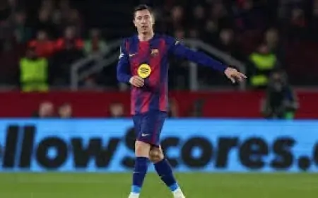 Barcelone – Séville: How To Watch, Official Lineups, and Referee Focus for the LaLiga Match