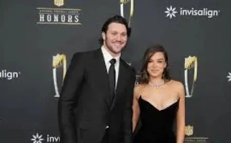 Hailee Steinfeld Oscars Buzz Builds Around a Possible 2026 Appearance With Josh Allen