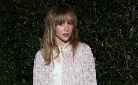 Suki Waterhouse’s Boho Dior Cape Steals the Spotlight as Robert Pattinson Joins Pre-Oscars Bash