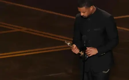 Sara Murphy Headline Surfaces As ‘One Battle After Another’ Wins Best Picture