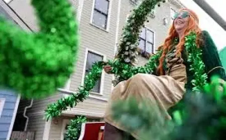 St. Patrick’s Day 2026: Boston Parade Crowds, Green Gear, and a More Controlled Feel